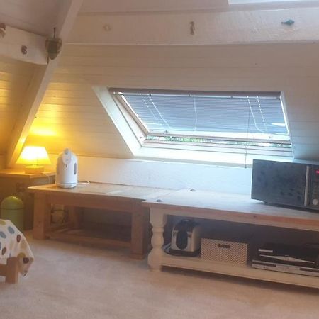 צ'סטר Le Studio Attic , Fridge Tv Microwave, מראה חיצוני תמונה